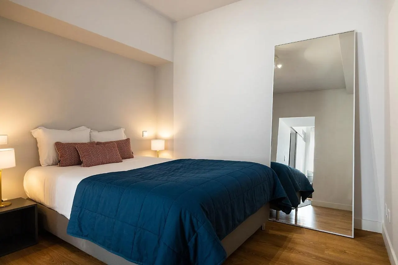 Apartment Claude Homes Lisbon Marques