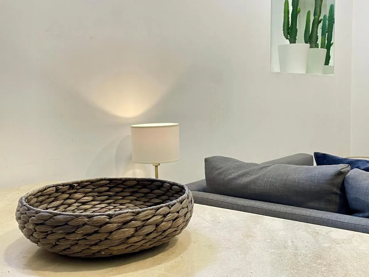 Claude Homes Lisbon Marques Apartment
