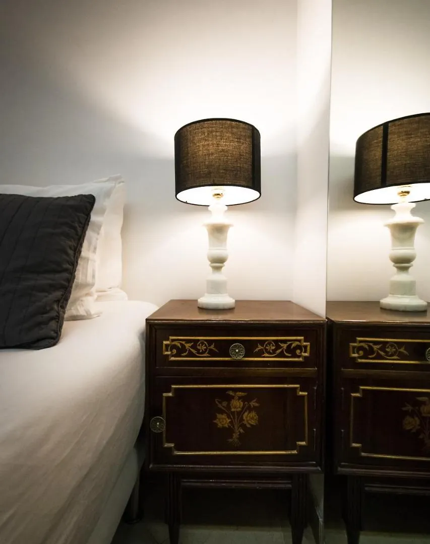 Claude Homes Lisbon Marques Apartment