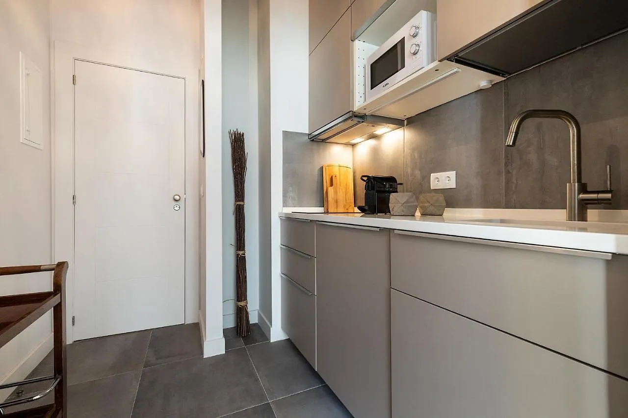 Claude Homes Lisbon Marques