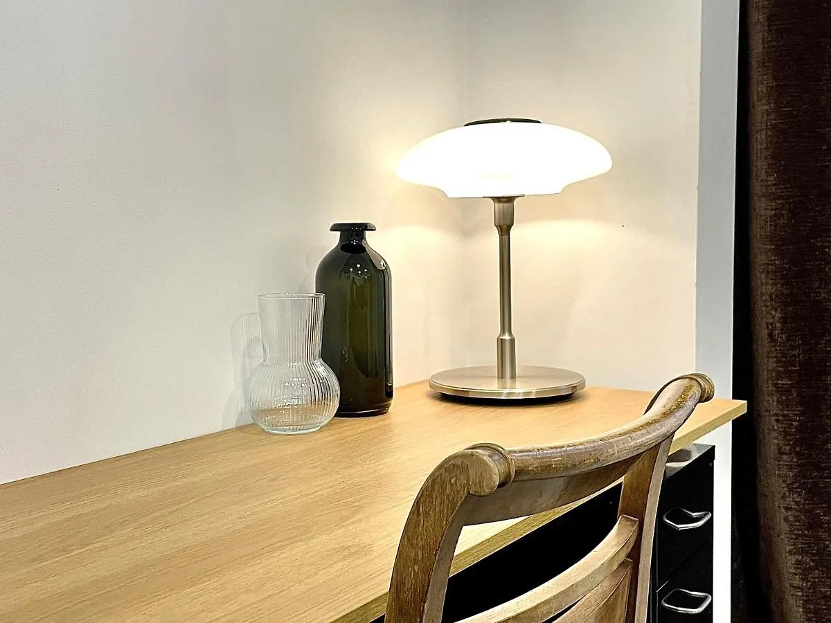 Claude Homes Lisbon Marques 0*,