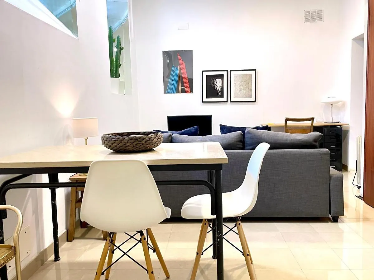 Claude Homes Lisbon Marques
